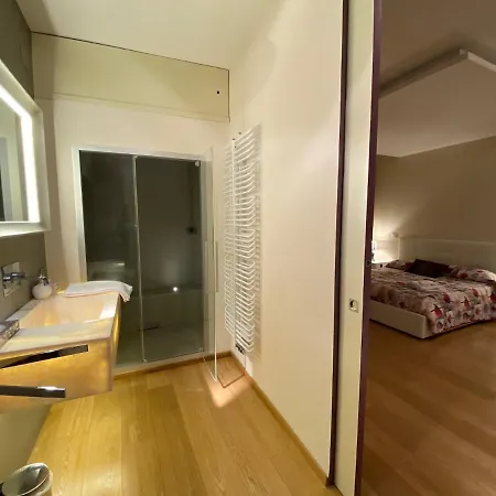 Stunning 2 Bedroom In *